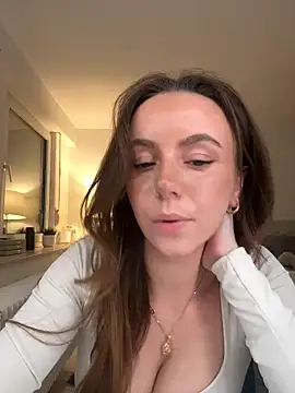 Cherry-Bean online show from June 11, 5:10 pm