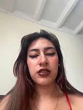 velariasoft  online show from June 14, 6:19 pm