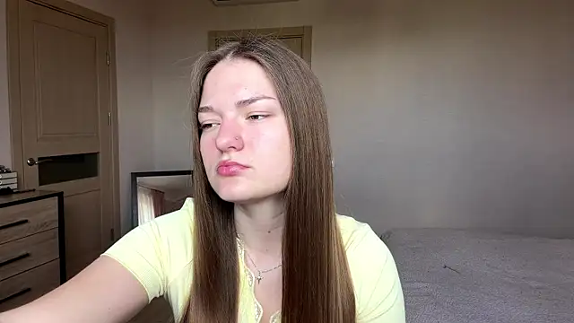 lizzzanatooo online show from June 1, 7:32 am