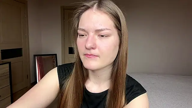 lizzzanatooo online show from May 30, 5:27 am