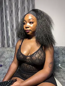 Hot Candyy  online show from June 26, 3:02 pm