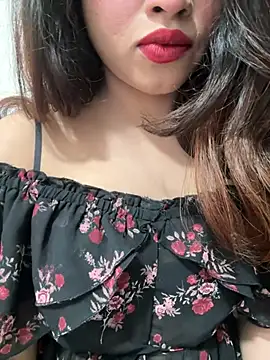 Yours riya11 online show from June 10, 7:01 pm