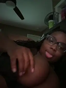 layitinme online show from June 15, 7:14 pm