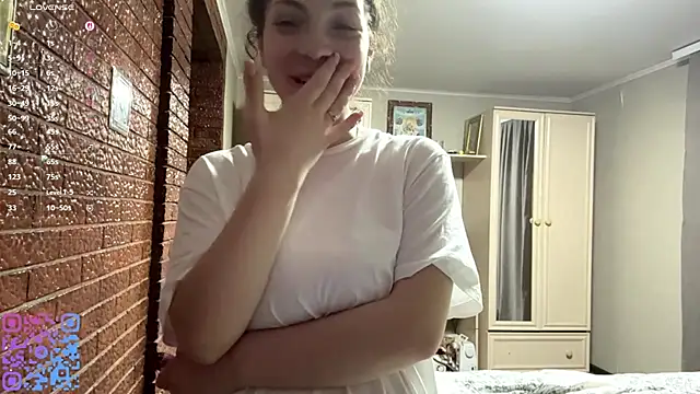 MargyClingingsmith online show from June 6, 3:18 pm