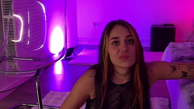 KyraDesire online show from July 4, 2:13 pm