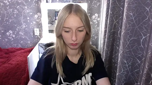 JennaLomeri online show from June 27, 11:33 am