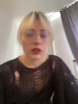xp blondie online show from June 3, 10:27 am