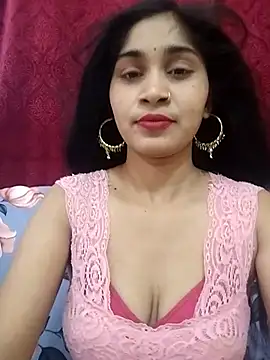 Naughty Kiara  online show from June 24, 4:33 am