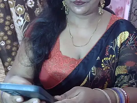 PRIYANKA 023 online show from June 24, 11:20 am