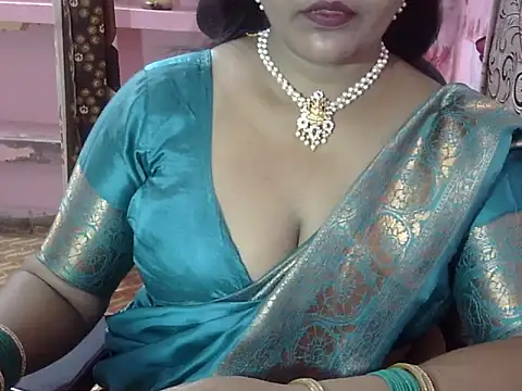 PRIYANKA 023 online show from June 28, 6:09 am