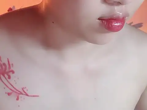 Lucy6868 online show from July 25, 5:09 pm
