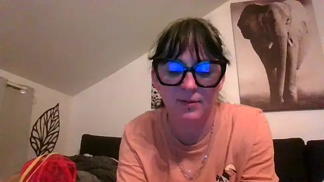 sexujuly88 online show from May 24, 8:52 pm