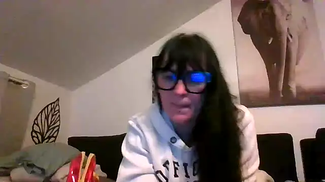 sexujuly88 online show from March 18, 10:26 pm