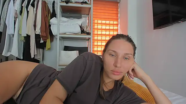 SofiClimbing online show from March 29, 6:23 am