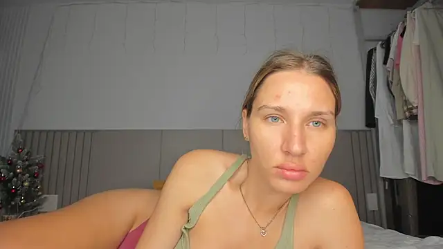 SofiClimbing online show from February 14, 2:46 am