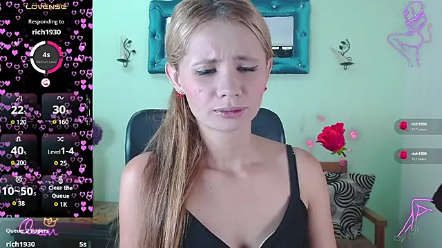 Victoria Jones  online show from July 13, 7:36 pm