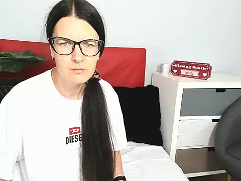 NadiaXlove online show from June 22, 2:25 pm
