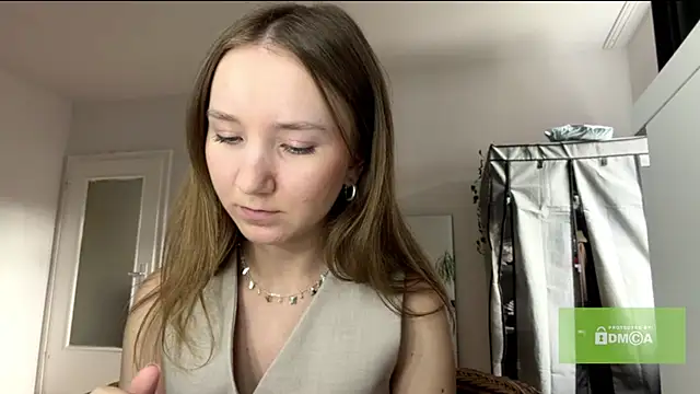 smalllisa online show from July 21, 5:35 pm