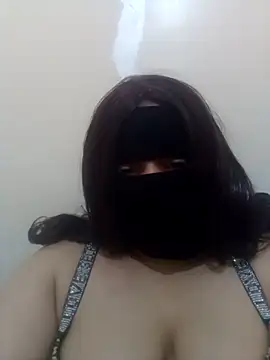 daloua sexy online show from June 8, 11:15 pm