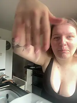 Curvy Vanilla online show from June 11, 1:08 pm