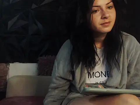 NaughtyRose1 online show from June 10, 4:11 am