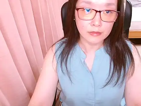 LENA-xo online show from June 12, 3:42 pm