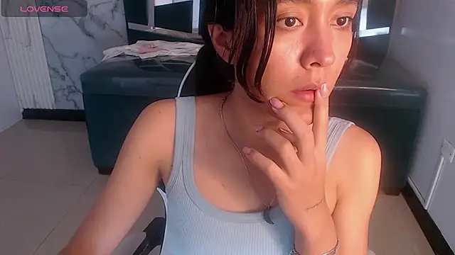 BonnieAmour ch online show from June 10, 1:10 pm