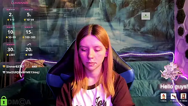 CarolInWonderland online show from July 22, 11:00 am