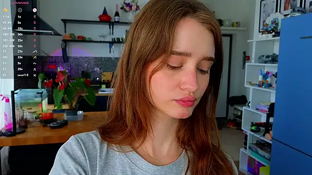 AliviaWithLove online show from July 6, 10:09 am