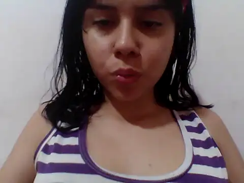 kittylove666 online show from June 10, 11:25 pm