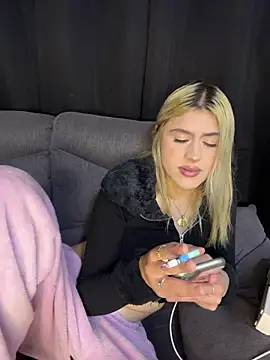 Lia-firee online show from July 26, 5:04 am