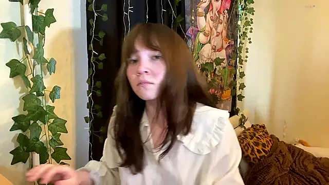 LoraPyana online show from June 15, 1:44 pm