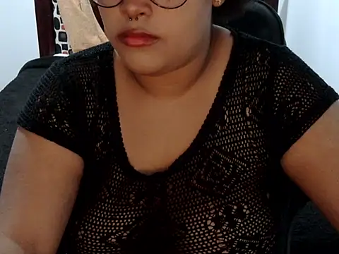 Lolacurly69 online show from June 17, 2:35 am