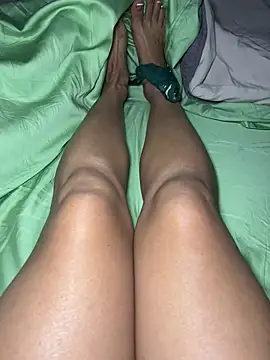 prettytoesfreak online show from June 9, 4:12 am