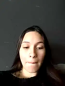 amina hott online show from June 8, 6:08 pm