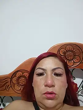 Agata Traviesa online show from June 27, 11:11 am