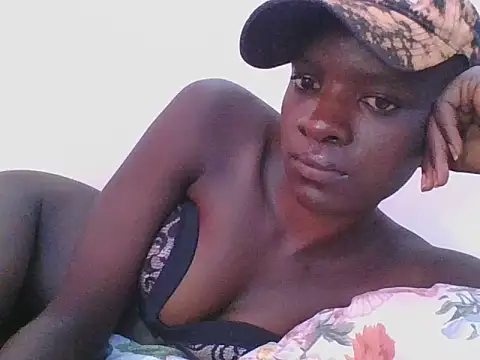 ebonypetite2 online show from June 28, 12:23 pm