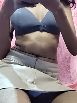 Cute rubii  online show from August 2, 4:54 pm