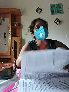 ranigupta72 online show from July 18, 9:56 am