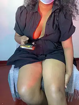 officequeen online show from July 13, 3:46 pm