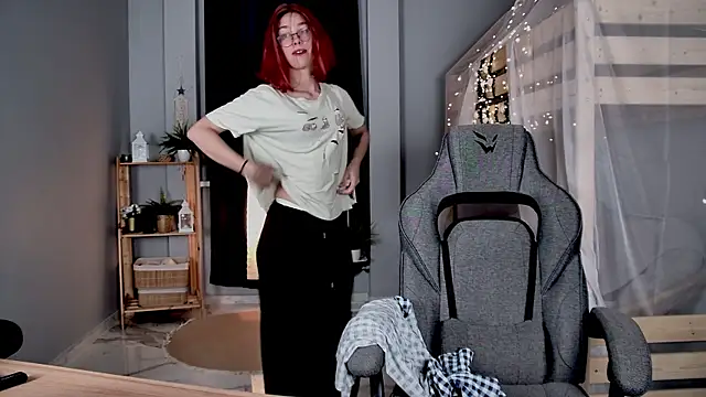 SeraphineDuskryn online show from July 21, 10:49 am