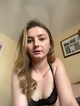 ChloeRaexox online show from June 20, 4:10 pm