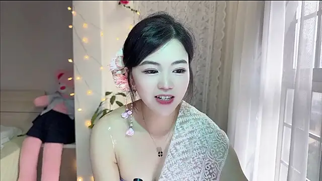 inlkitten online show from June 19, 9:24 am