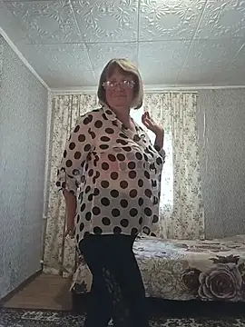 MilashkaCutie50 online show from July 22, 3:29 am