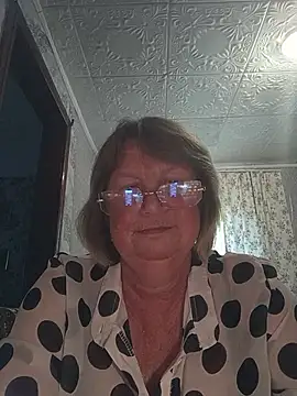 MilashkaCutie50 online show from July 1, 2:33 am