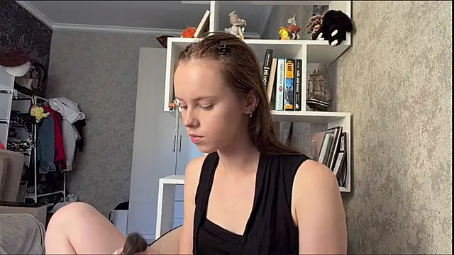 Mollybeans online show from August 3, 12:11 pm