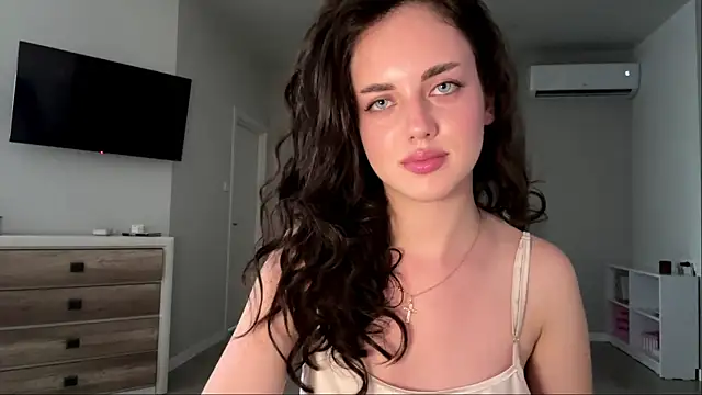 A Milly online show from July 5, 2:01 pm