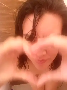 Sallydickinson online show from July 19, 9:39 pm