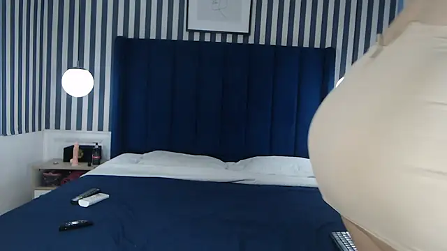 Sallydickinson online show from June 19, 2:31 pm