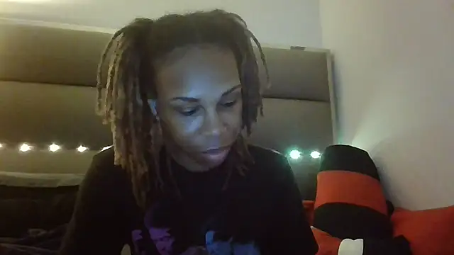 Opal Rainbow online show from November 18, 12:11 am